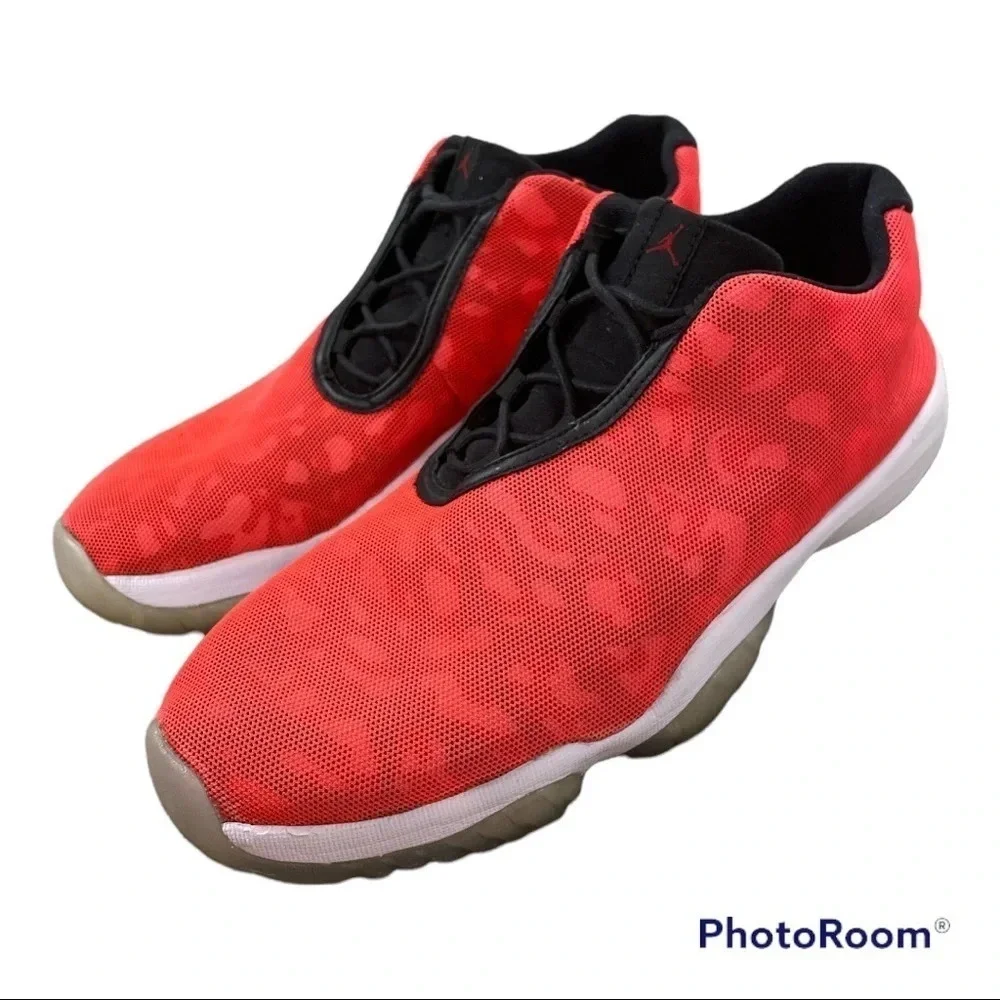 NIKE Air Jordan Future Low 'Pink Camo' mens size 11 style 718948-622